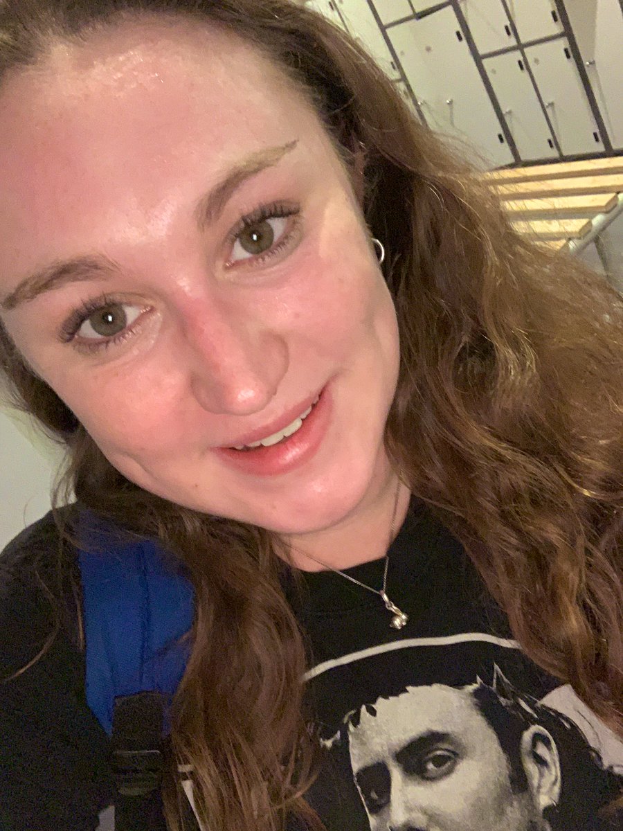 Okay so I don’t normally post this kind of stuff BUT - today I started a 4 month plan at the gym 💪🏼 I may be red and sweaty as fuck - but LOOK HOW HAPPY I AM 😄😄 getting rid of a toxic man and focusing on me - best decision ever 👍🏼 #gymgirl #doingitforME #nofilter