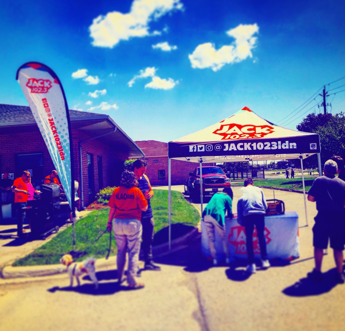 We see that dog has his eye on some <a href="/LACommodities/">LAC</a> BBQ... Only until 1pm today! 🌭🍔 #LdnOnt