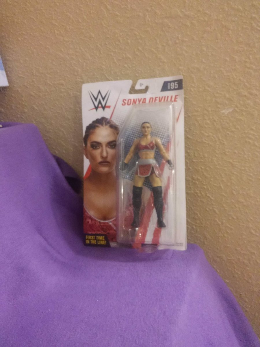 johntober365's tweet photo. Fire and Desire represent!  It took forever for Sonya to arrive!  #fireanddesire #sonyadeville #mandyrose #wwe #toyhunting #toycollecting #toycollector #amazonprine @SonyaDevilleWWE @WWE_MandyRose @WWE https://t.co/E5neEq7kPx