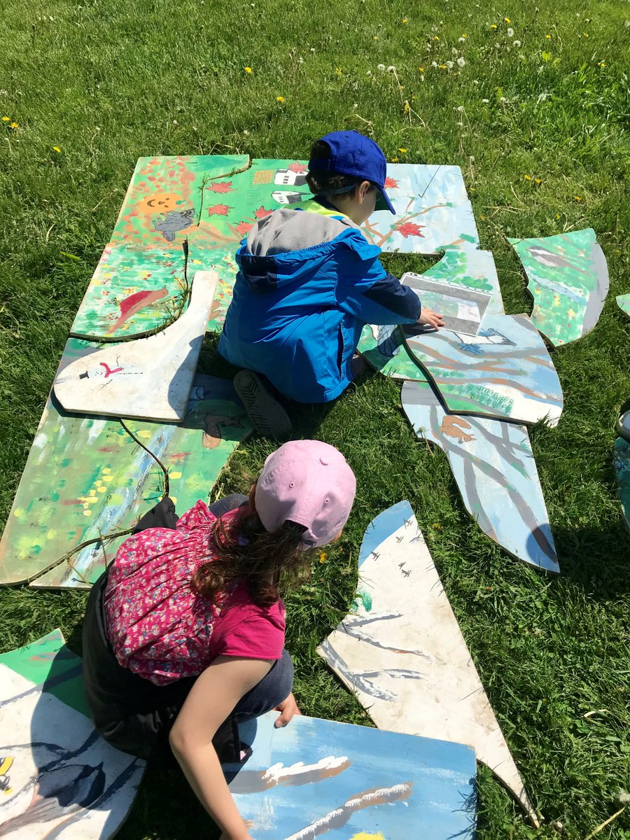 We had so much fun this morning with a Kindergarten class from Howard PS! The play station program allowed them to bird watch, create nature art and engage in inquiry.  They investigated nature using magnifying glasses, measuring tapes, and more.   #oememories <a href="/TOES_TDSB/">TOES_TDSB</a>