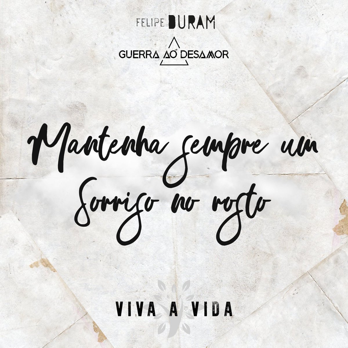 felipeduram's tweet photo. SORRIA, isto é terapia grátis. Um sorriso abre portas, contagia e diverte! Então vista o seu melhor sorriso e vamos iniciar a semana com alegria, e viva a vida! #VivaAVida #GuerraAoDesamor #Gratidão #Sorria #FelipeDuram https://t.co/FODUJShDfY