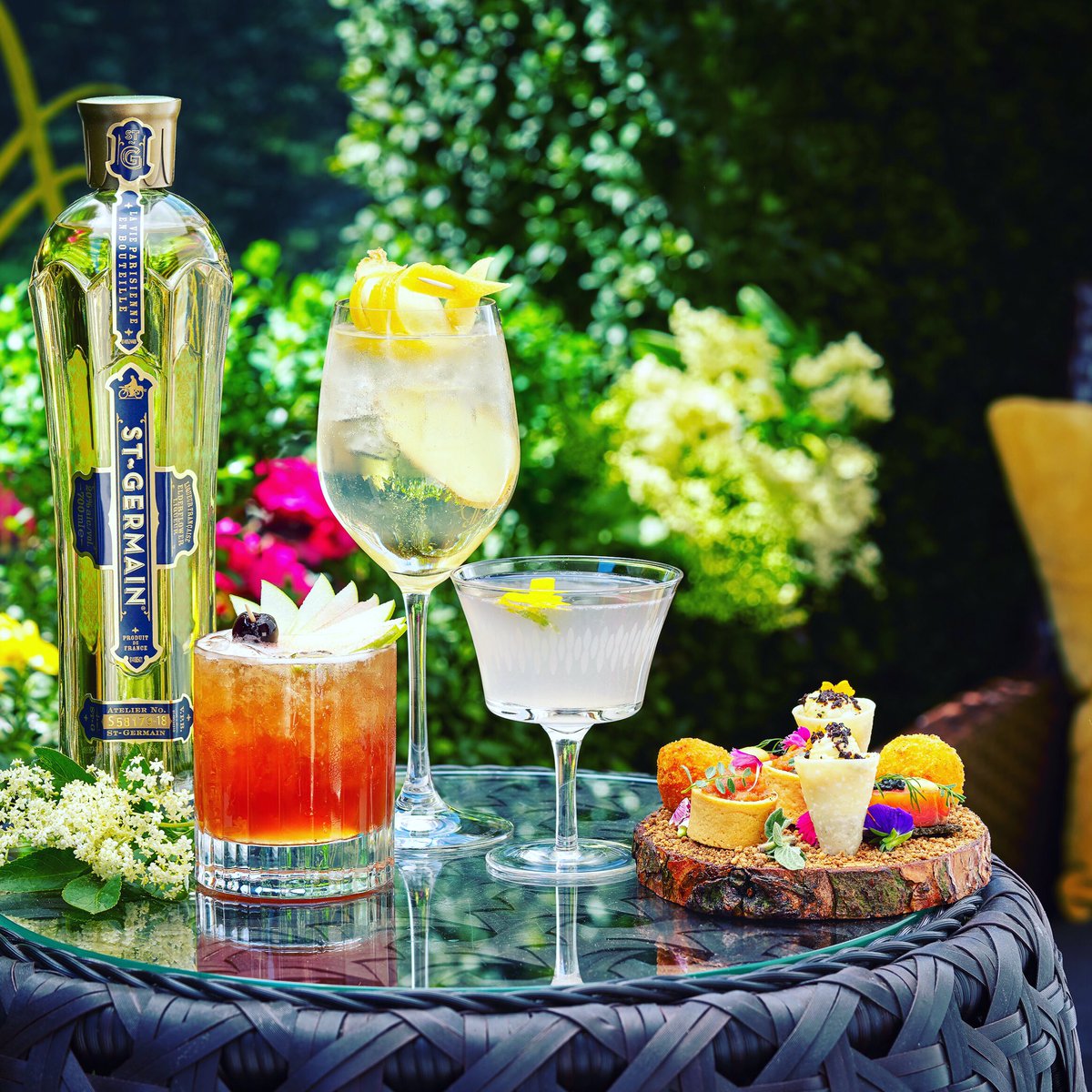We’re excited to introduce our Floral Summer Terrace in partnership with St.Germain. Pop in and try a selection of refreshing cocktails and beautiful canapés! Now open. #cocktails #alfresco