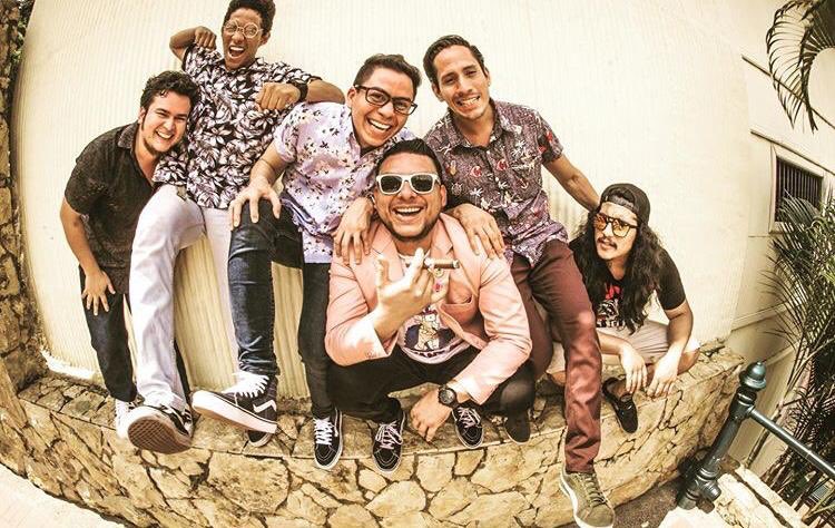 ¡Hoy cumplimos 13 años de música, de conciertos, de amistad y de reventar parlantes junto a ustedes! Celebramos este viernes en Musimuestras a las 19:00 con mucho Ska! 🤖 🎶 🎺🎷🎤🥁