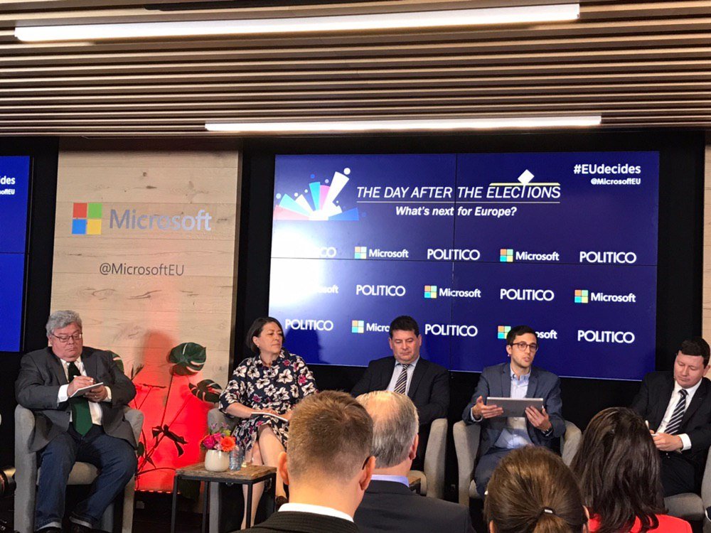 Catalonia_EU's tweet photo. 📸 Representative @MeritxellSerret and members of the @Catalonia_EU attended today to several conferences in #Brussels in order to analyse the European and Belgian election results and its implications to #Catalonia
#EUelections2019 #EUDecides https://t.co/RItHswoqIC
