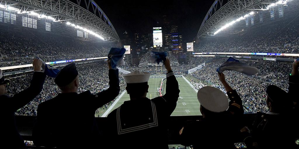 NFL's tweet image. NFL players and teams pay tribute to our military on #MemorialDay: on.nfl.com/FW7oJ1