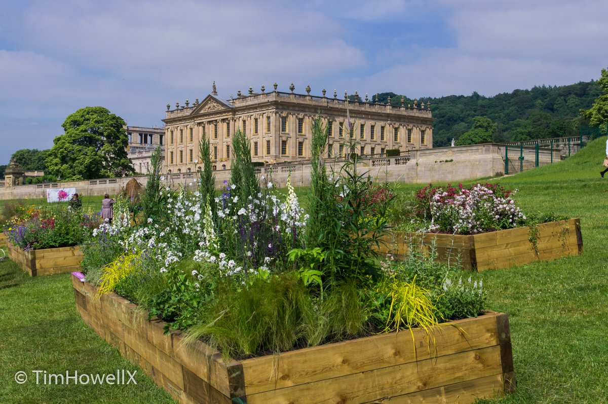 TimHowellX's tweet photo. So #RHSChelsea is over for another year, but there's another @The_RHS flower show that begins "Ch". #RHSChatsworth opens its doors on Wed 5th June. Join me for my #RHSChatsworth quiz on Thu 30 May at 8pm UK time. 20 picture based questions about this newest RHS show. https://t.co/Ng6JYNNHls