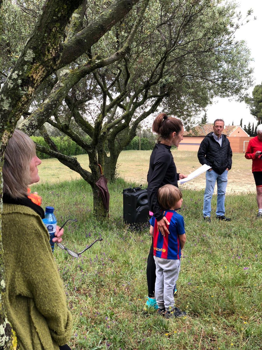 InsMBlancafort's tweet photo. Algunes imatges de l’acte d’Amistat i comiat a Ricard Barri, que va tenir lloc el passat dissabte al matí. Descansa en pau, Ricard. https://t.co/288lOzlX8X