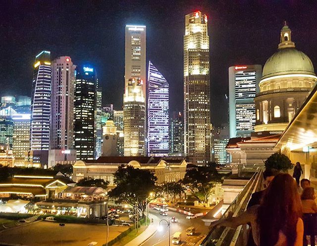 PulchrorumT's tweet photo. Beautiful #night

#singapore #sg #jalanjalan #lifeisbeautiful #travelling #sgtourist #instapassport #instatraveling #mytravelgram #travelgram #travelingram #travelphotography #travel #travels #travelbug #sgtraveller #traveller #travelers #travellers #ins… https://t.co/TgxE6qFJIW https://t.co/A9tYbjqggM