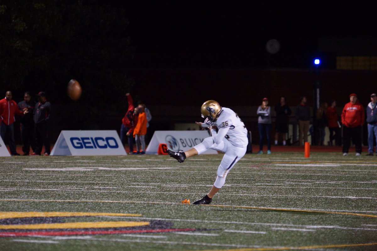 gcfootball's tweet photo. BOOM 💥 

@ErrigoVincent 📸

@WhosNextHS https://t.co/A1Uv9L5xKY