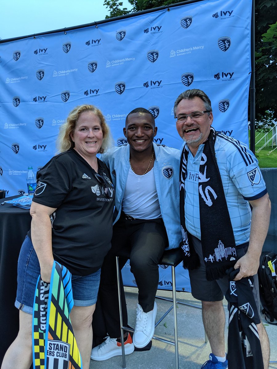 Sporting_Mom's tweet image. Great time! Thanks! @briecke #SportingBlueForLife