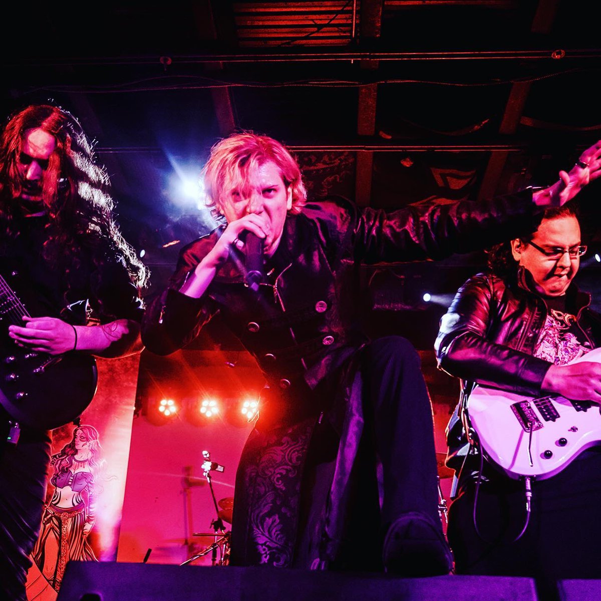 John’s Music Zone tweet media