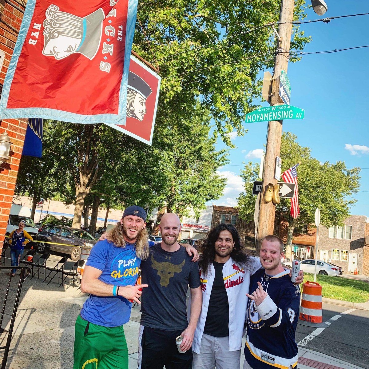 Hallow_Point's tweet photo. At the bar in Philly where #playgloria all began!

Couldn’t pick a better way to watch Game 1 of the Stanley Cup Finals!

#LetsGoBlues #PlayGloria #Blues #StanleyCup #HallowPoint https://t.co/tJPYkK8hpG