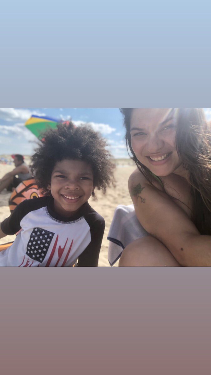 naccimeus's tweet photo. Finally a Day all off together (Sike!!!!- Still missing @HeavenF_13 ) Happy Memorial from the Accimeus Familia https://t.co/EFK3aWbXKP