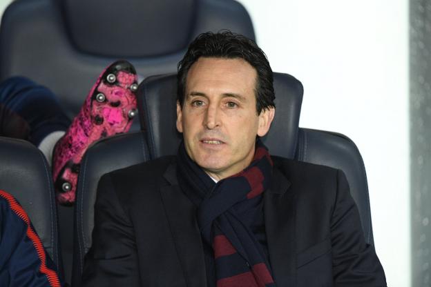 lequipe's tweet photo. 💬 Unai Emery : «Quand je suis arrivé à Paris, j'ai essayé de parler français. Et la réponse, moqueuse, était que je ne le parlais pas bien. À Londres, j'utilise un anglais très basique et tout le monde me sourit et me remercie d'avoir essayé» (El Mundo) https://t.co/r8foCVvE0e https://t.co/lxHgQMoJ5l