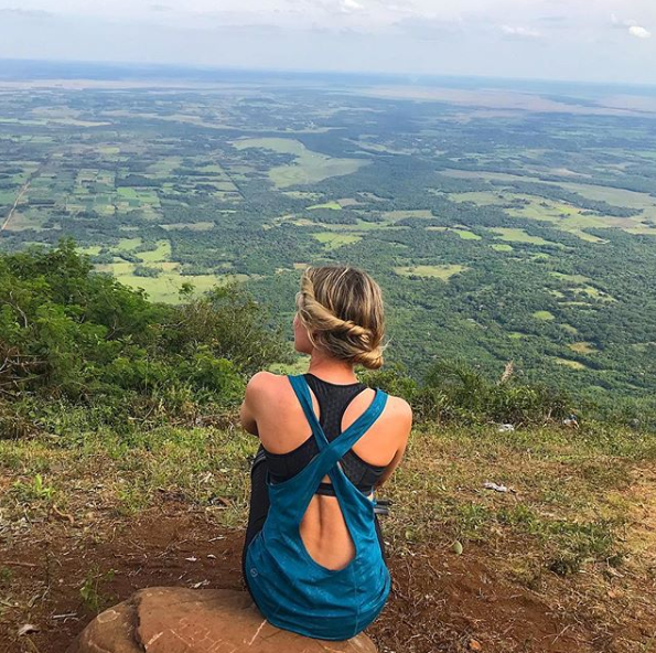 Visit_Paraguay's tweet photo. Disfrutá de la aventura de encontrarte en el punto más alto del #Paraguay, el #CerroTresKandú, perteneciente a la Reserva de Recursos Manejados Yvytyruzu. 

1-Charlie Espinola Caballero / Discover Paraguay
2- @abimorel https://t.co/jSESgMwB4N