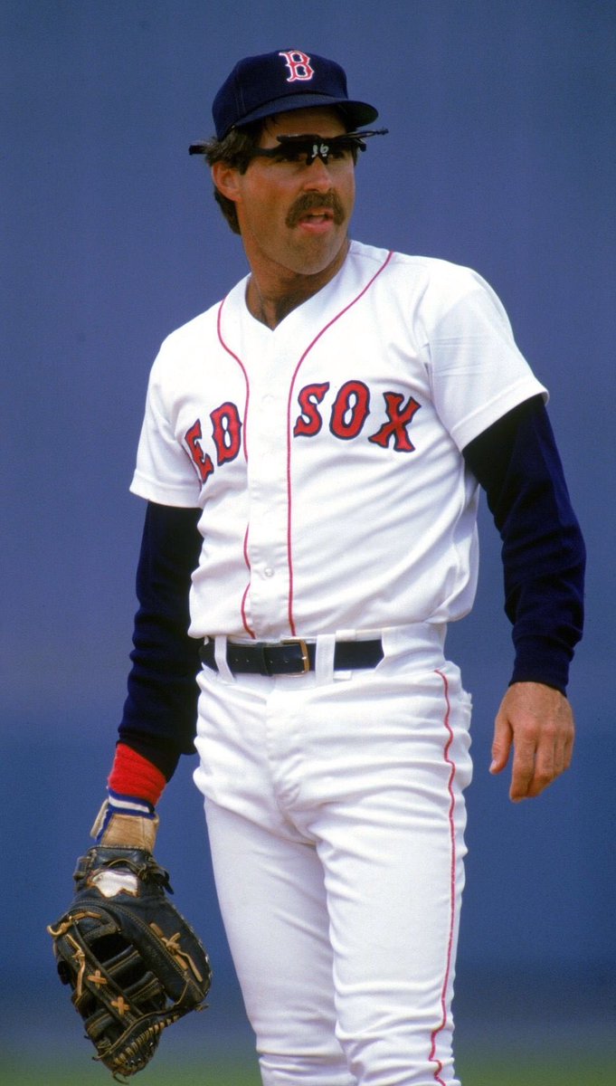 Super70sSports's tweet photo. Super Sky Point to Bill Buckner. Damn fine player who took the hits he got with dignity and came out in the end looking like the baseball great he was. #RIP https://t.co/G8WdsmdR6x