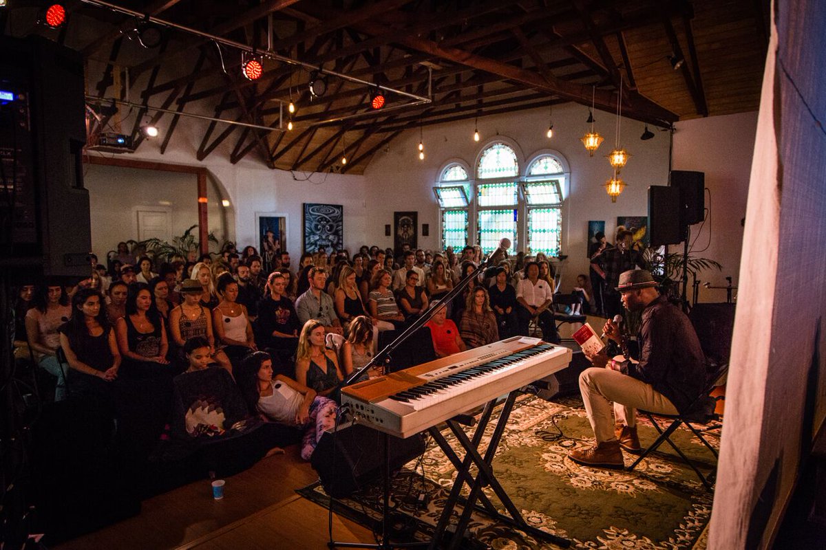 Cloutwoman's tweet photo. @melaney_wolf #MindFullnessMovement #StayConnected #KM59
#MentalHealthAwarenessMonth #Healing #yoga #trauma #meditation #selfcare #selflove #mentalhealth
Follow @melaney_wolf @K_Mitchell59 @RanaGujral @behaviorsignals @GEVMagazine @JessKantrowitz @melissajackylee https://t.co/HgTKCYkNPy
