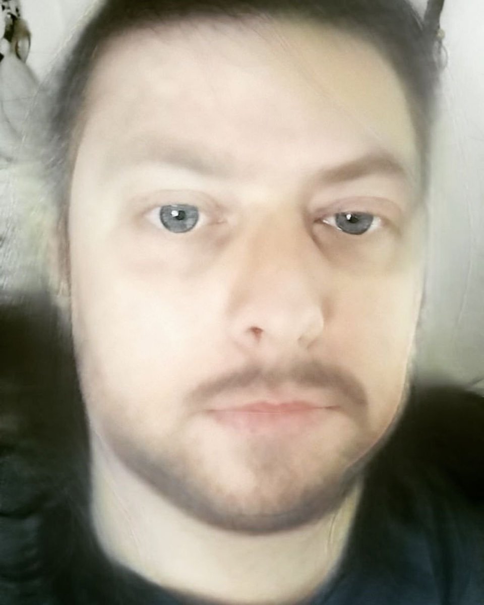 sammyhepper's tweet photo. I cant even with this filter it's brilliant but at the same time creepy af 😂😂😂 https://t.co/HSwcpBHH8T