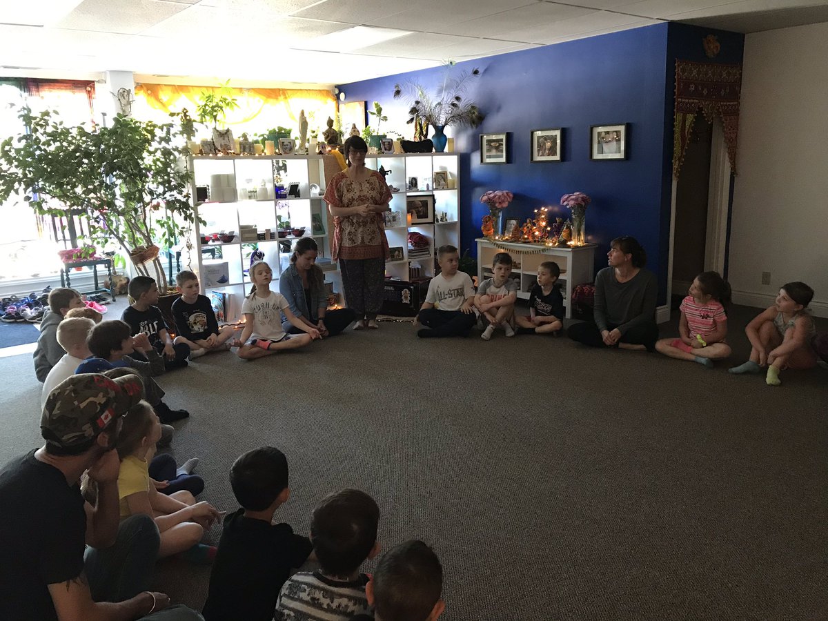 Grade1Morris's tweet photo. Another fun walking trip! This time to a yoga studio. Thanks to Prema Kerrie for teaching us about yoga. Thanks to our parent volunteers for coming along! #caveoftheheartyogastudio https://t.co/I2HPOEmX7Y