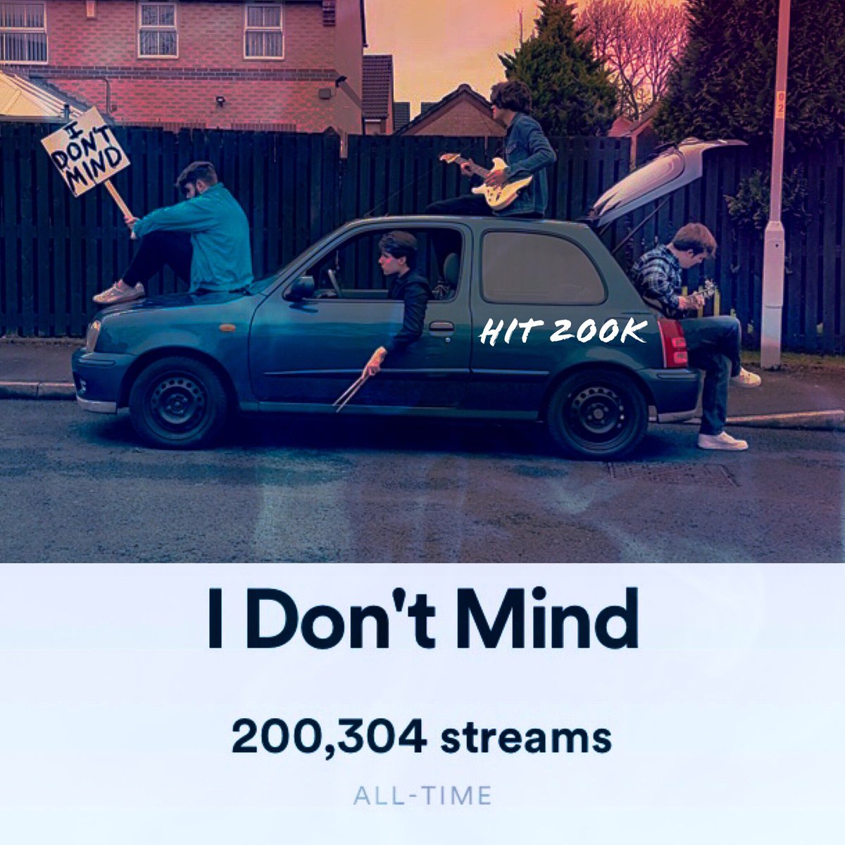 OfficialM60's tweet photo. 200K ✌️ https://t.co/RkYgqelkrX