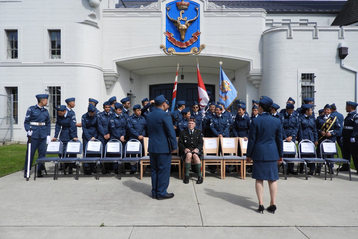 SeaforthOfC's tweet photo. HCol Hoffmeister was honoured to be the Reviewing Officer yesterday at 135 Bell-Irving Squadron's 2019 ACR at the Seaforth Armoury #BurarrdStreet #SeaforthArmoury #Vancouver #135BellIrvingSquadron #BCcadets #SeaforthCadets https://t.co/y2sdKdAqdk