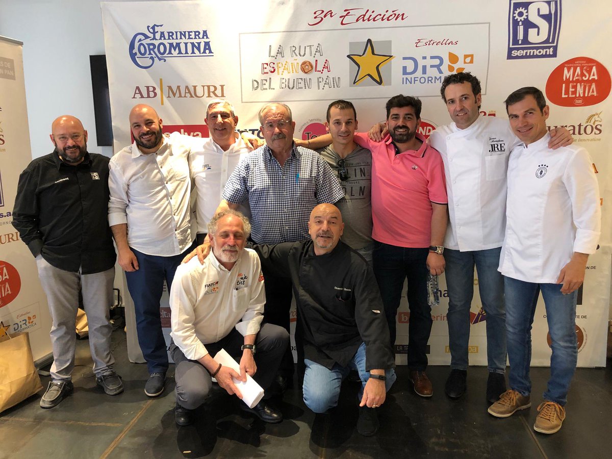 GutierrezMM1's tweet photo. Hoy hemos estado en #Madrid con nuestros amigos de @Panatics_web    @DIRBCN @Albert_Craus en la #rutaespañoladelbuenpan 

#pan #panaderia #panadero #panadera #pasteleria https://t.co/lwIqCqHlAS