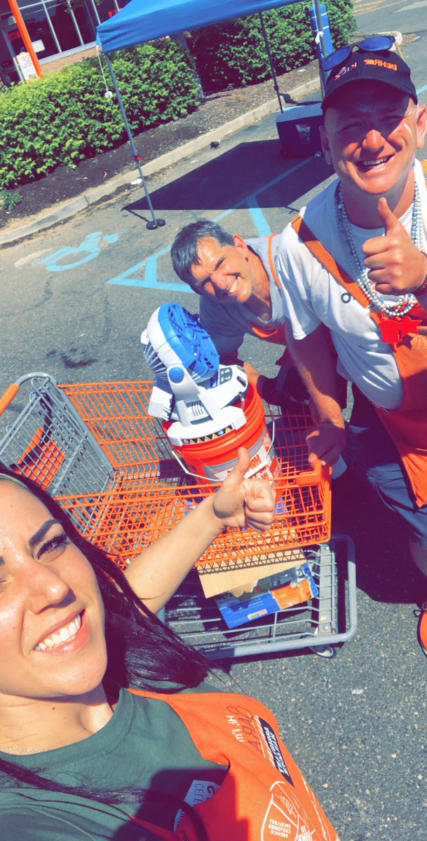 Sara Seelin tweet media