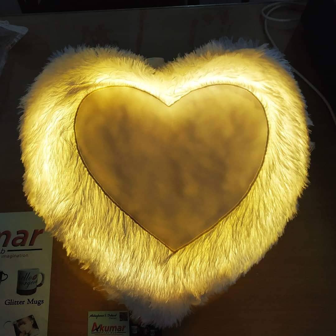 AkumarPrintHub's tweet photo. Customized LED Pillow
Yellow LED
Introducing this beautiful led cushion
DM for price

#personalisedpillow #personalisedledpillows #ledpillow #giftsforher #giftsforhim #giftshop #gift #gifts #giftstore #giftideas #customizedgifts #customizedpillow https://t.co/Js3YRSrMsy