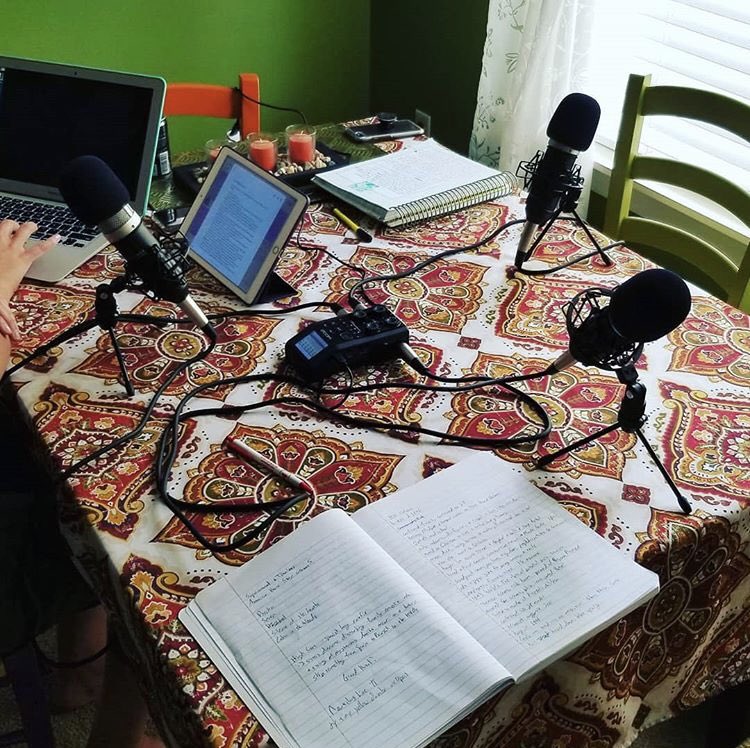 TotalWeirdos's tweet photo. Trying out this whole podcast thing! Conversations about nothing. #totalweirdos #totalweirdospodcast #conversationsaboutnothing https://t.co/YUhgoQZNse