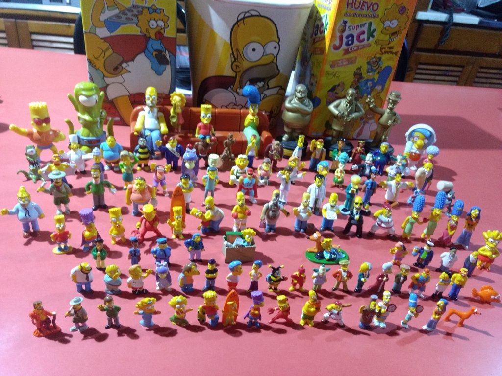 cam_aerismoon's tweet photo. El resultado de coleccionar por años ❤️ #Simpsonstotal
#GeneracionS #ColeccionSimpson https://t.co/blUMjjMbC7