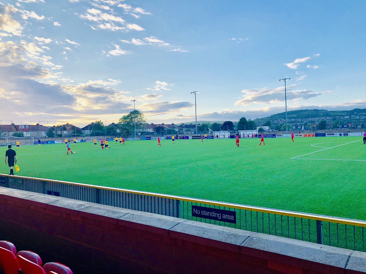 📸| Just 45 mins to go...

The sun’s setting and we’re almost done for the day! 

⚽️❤️

#TOGETHER