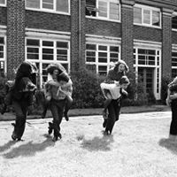 HStorrsAlumni's tweet photo. High Storrs Homecoming 29th June. ANY year #reunion #openday for #alumni and former teachers. Drinks, food, freedom to explore school, entertainment, speeches, rounders! #sheffieldissuper #sheffield #sheffieldschool #highstorrs @highstorrs #alumni https://t.co/zTiDhup1zl https://t.co/GkxNH9X5ZU