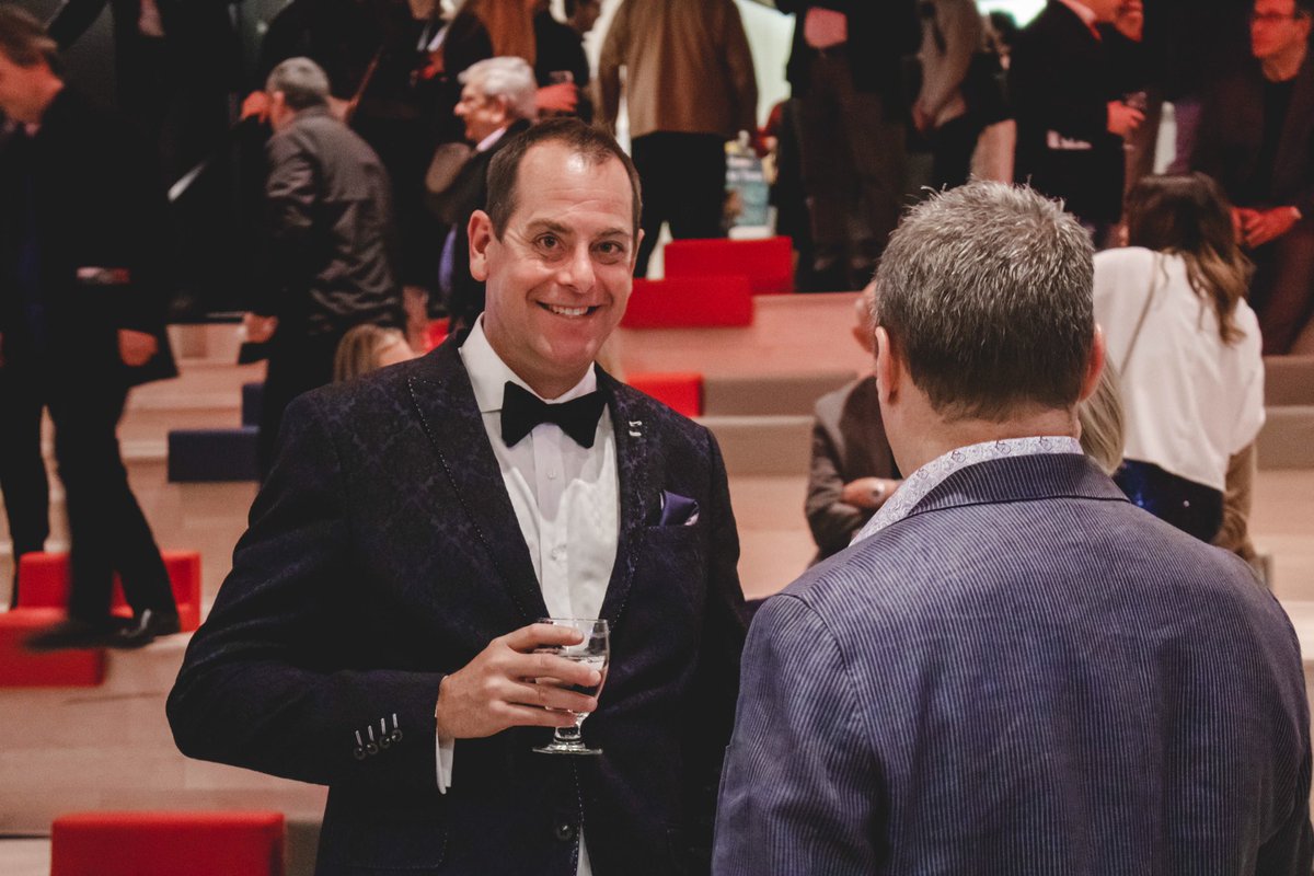 Last month’s #UpWithArt Master of Ceremonies, Alistair Fraser <a href="/MuseumLondon/">Museum London</a> w/ <a href="/UnityProjectLdn/">Unity Project</a>
.
For more photos of guests visit my main page! ↗️ kpodmedia.com
. #kpodmedia #ldnont #eventphotography