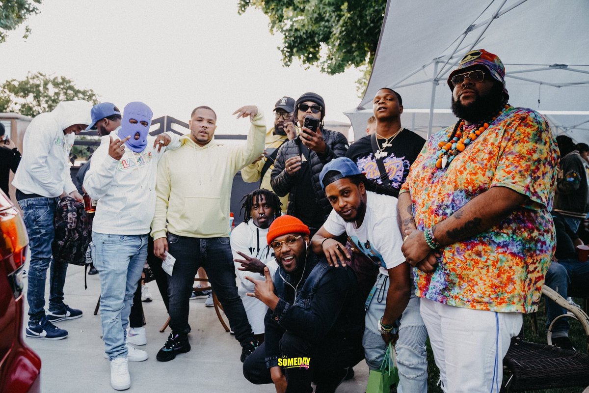 ateamworld's tweet photo. Film School....
S/O to @Offset_jim
S/O to @22NDWAYS
S/O to @K00LJ0HN
S/O to @oopzallberryz
S/O to @HBKSkipper
S/O to @KWINradio
ππ½: @chillitswilll
#ateamworld https://t.co/UYRb6k7jfZ
