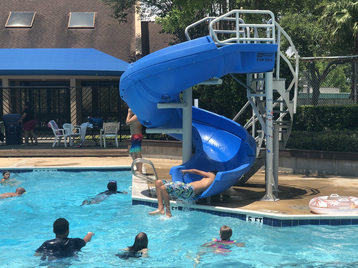 MBCA_Houston's tweet photo. Our Memorial Day pool party is in full swing!! @Big6BBQ is serving great food. https://t.co/DerDQYDpzX