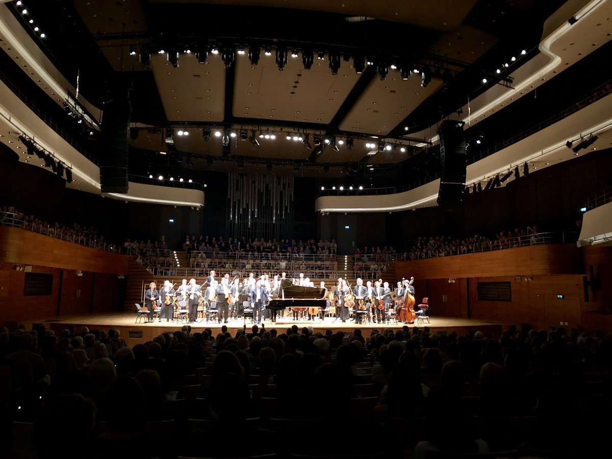 Im Breslauer Nationalen Musikforum feiern Sachsen und Niederschlesien das 20. #Jubiläum ihrer #Partnerschaft mit einem tollen Konzert der Staatskapelle #Dresden unter der Leitung von Rudolf Buchbinder. 
<a href="/SachsenDe/">Sächsische Staatskanzlei</a> <a href="/Dolny_Slask/">Dolny Śląsk</a>