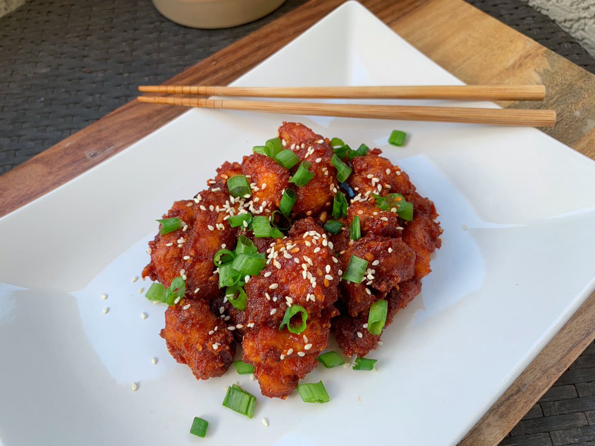 Something simple for today. Spicy Korean popcorn chicken 