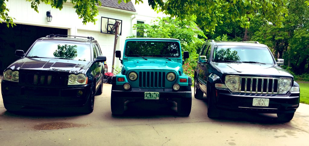 TreyEnnis5's tweet photo. Lovin'😍@Jeep invasion when the kids are home 05 WK / 97 TJ / 10 KK #OIIIIIIIIO #itsajeepthing 👍 https://t.co/dd2MuWZiY1