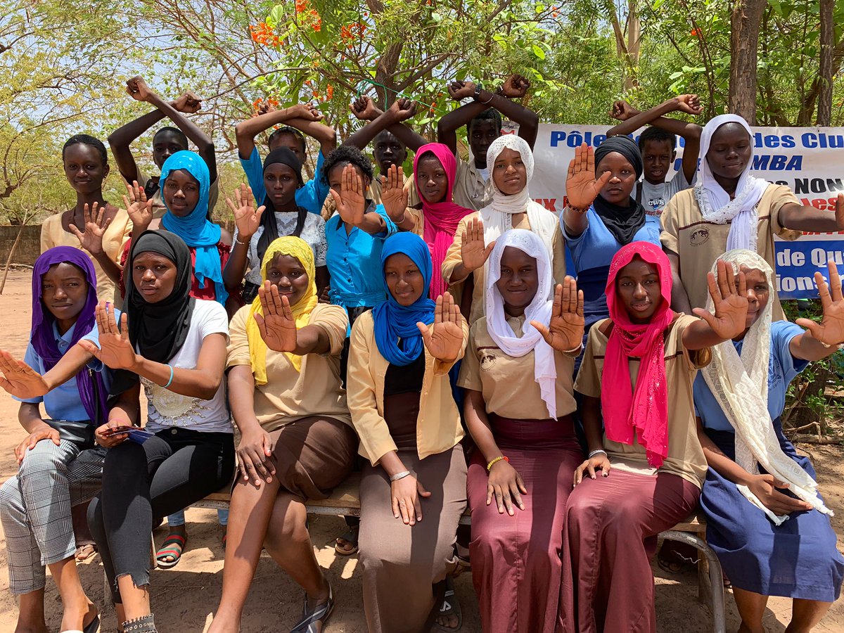 #TouchePasAmaSoeur les élèves animateurs leaders de #Tamba organisent des série d’émission radio sur l’excision, les grossesses précoces, le viol et le mariage d’enfant @MFFG_SN <a href="/_GenUnlimited/">_GenUnlimited</a> <a href="/GideonGueye/">GUEYE Babacar</a> <a href="/cadoteceline/">Celine Adotevi</a> <a href="/MarieSoulie_/">Marie Soulié</a> <a href="/ffmuskoka/">FondsMuskoka</a> <a href="/AmbCanSenegal/">Canada au Sénégal</a> <a href="/POuagaPF/">Partenariat de Ouaga</a> #kebetu