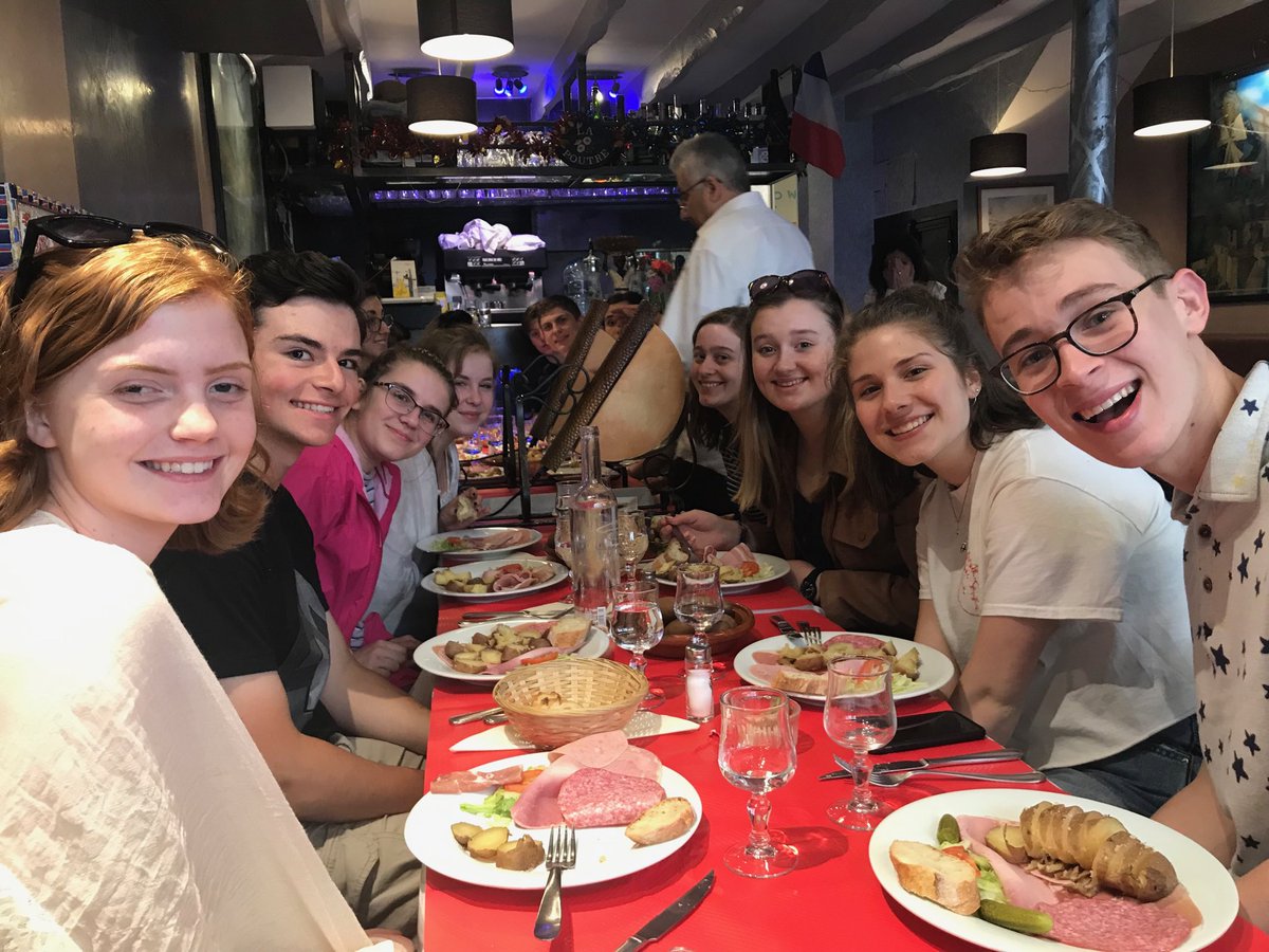 profdefrance's tweet photo. And raclette for dinner in Montmartre!
@WKHSWolves
@TWHS_Cardinals
@wcsdistrict
@QuoiDeNeuf_Mme
@madame_hill
@Laird9Laird
#allezwotown
#itsworthit https://t.co/o1o46ZTEcl