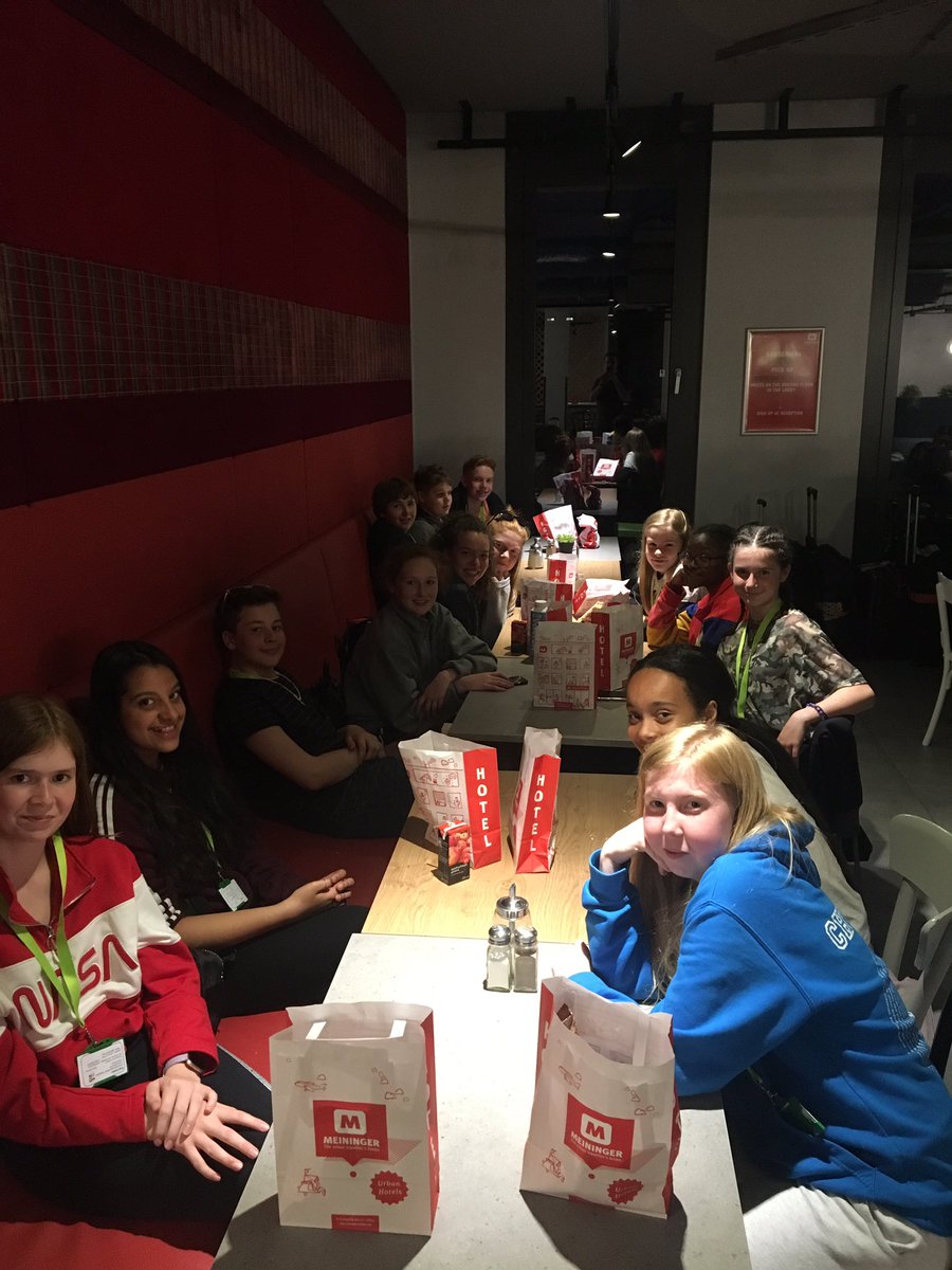 solschMFL's tweet photo. @solsch1560 🛬 landed and arrived safely at hotel 🏨 in Berlin. All pupils enjoying evening meal 😋. 🇩🇪 https://t.co/haTTONDYpk