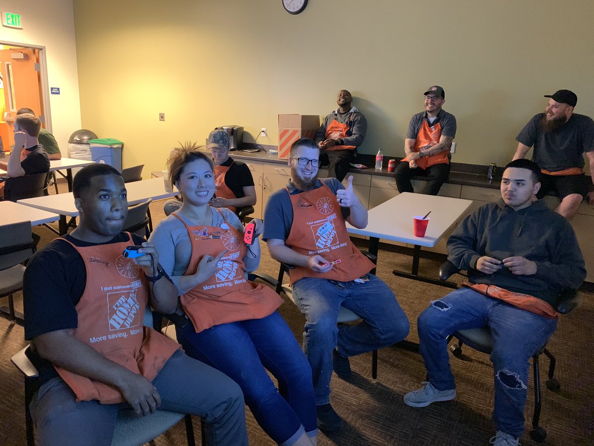 BrandiCassiani's tweet image. Championships were a success for the Switch Tournament!... #1Will #2Zack #3John #workhardplayhard #K3 @eschoenTHD @lennyatdepot @john_abrantes @lajacska01