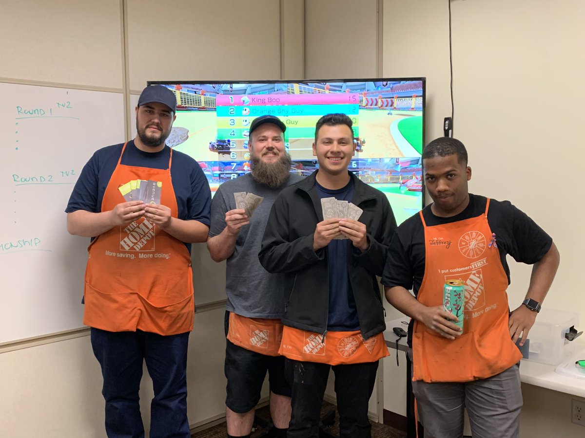 BrandiCassiani's tweet image. Championships were a success for the Switch Tournament!... #1Will #2Zack #3John #workhardplayhard #K3 @eschoenTHD @lennyatdepot @john_abrantes @lajacska01