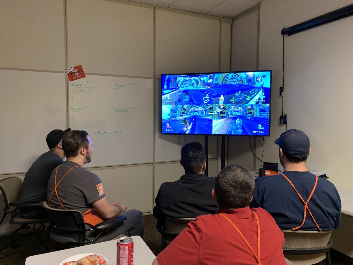 BrandiCassiani's tweet image. Championships were a success for the Switch Tournament!... #1Will #2Zack #3John #workhardplayhard #K3 @eschoenTHD @lennyatdepot @john_abrantes @lajacska01