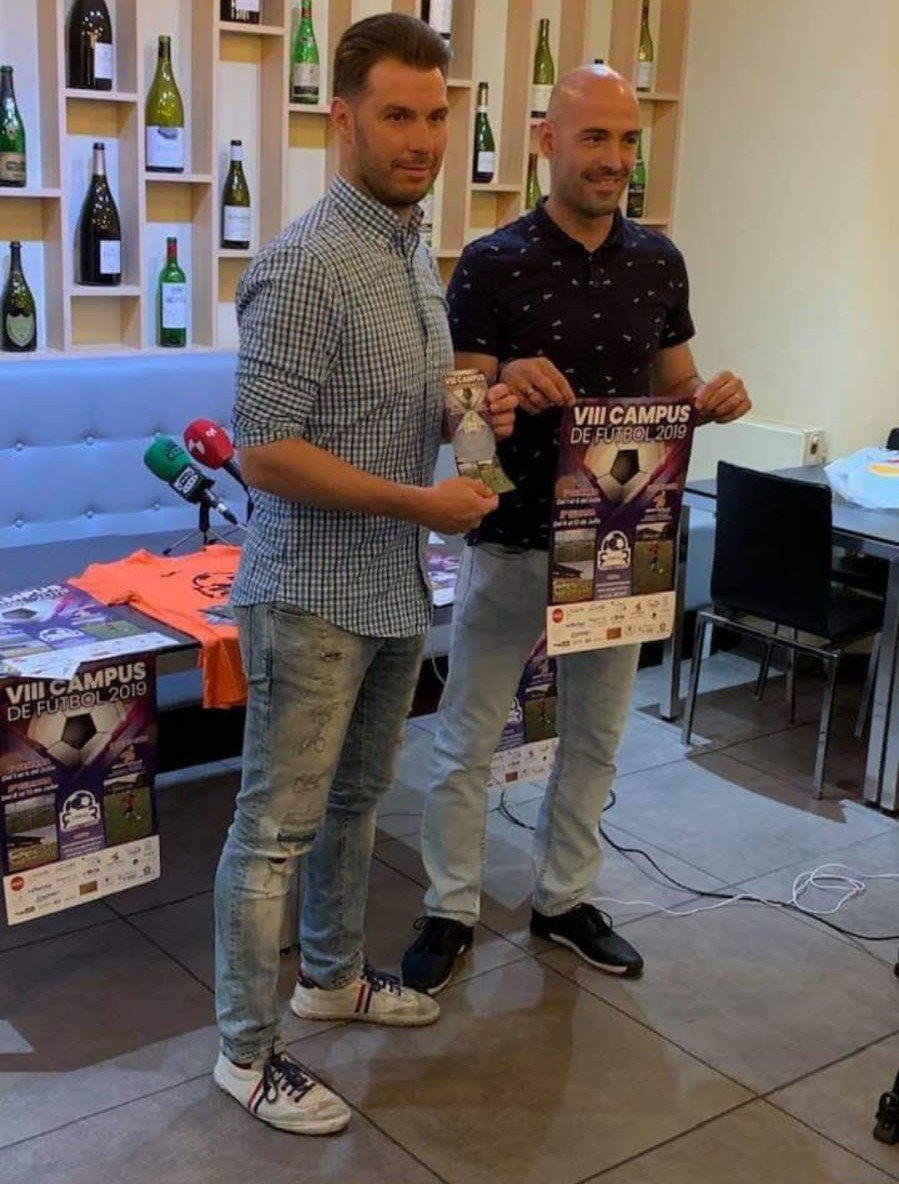 Un año más ,presentación del campus en <a href="/ventamagullo/">Venta Magullo</a> .
Vamos a por la octava edición !!