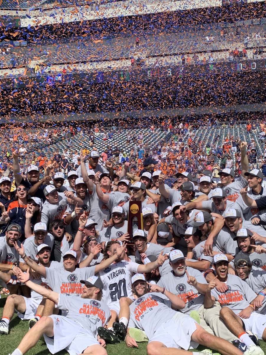 MrrSandman's tweet image. I can’t believe we had to wait over a month for another national championship. #UVAProblems Clear eyes, full hearts, #GoHoos