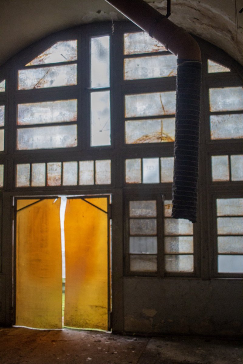 monasso's tweet image. Wanneer je heel lang je ramen niet wast wordt het vanzelf glas-in-lood  #getest