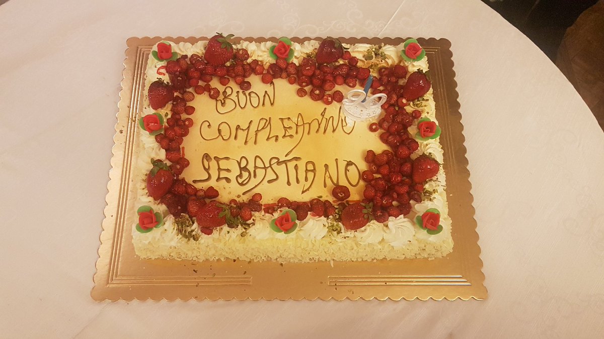 gbruno1376's tweet photo. I fratelli della #Loggia #GiodanoBruno n. 1376 di #TerminiImerese hanno gioito nel festeggiare, insieme a tutti i loro familiari, i 90 anni del fr. Sebastiano Todaro che con la sua cultura, la sua saggezza e l'assidua presenza ha sempre contribuito alla crescita della Loggia. https://t.co/U2HCIhZSim
