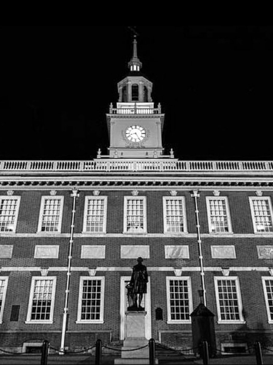 tomsmitley's tweet photo. Independence Hall https://t.co/Q4yFMD7UV1