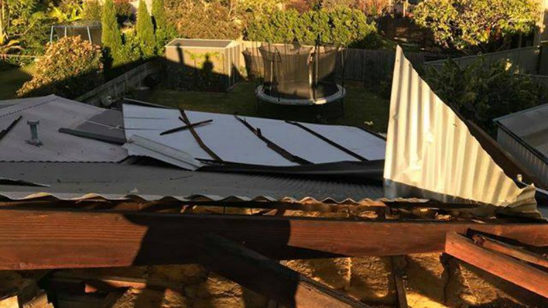 Clean up continues after wild weather lashes the Hunter bit.ly/2YQ95hK